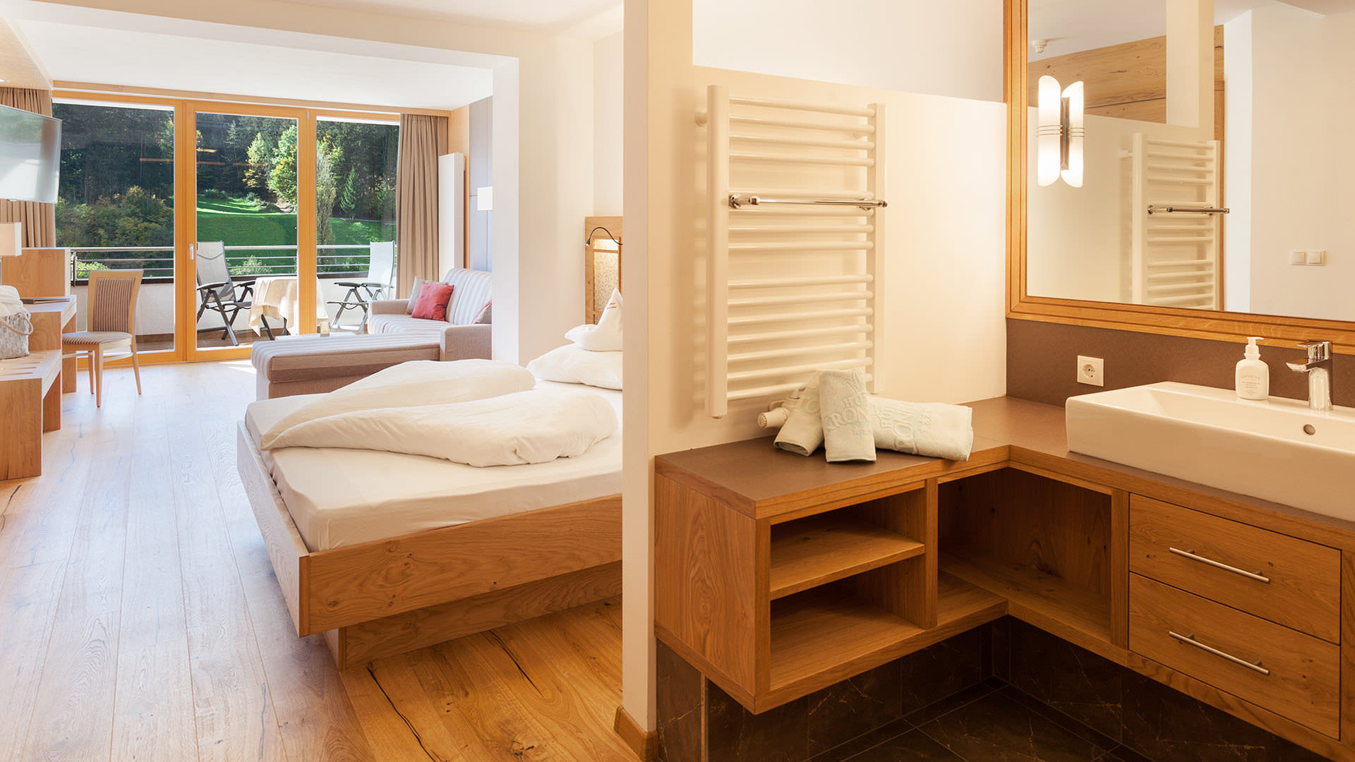 Modern alpine style featuring sophisticated Plank 1-Strips from HARO