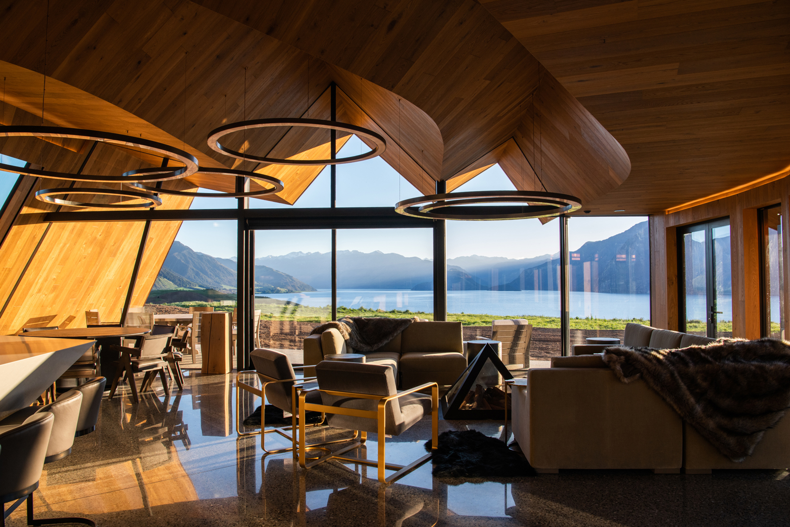 Luxury villa Mt Isthmus Lodge located on the South Island of New Zealand