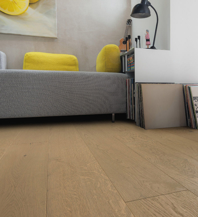 Parkett LA 4V Eiche Puro stone Markant struk  Int01