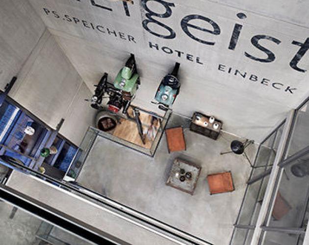 Clinker, exposed concrete, glass and wood: Design Hotel FREIgeist captivates with its industrial charm on HARO floors