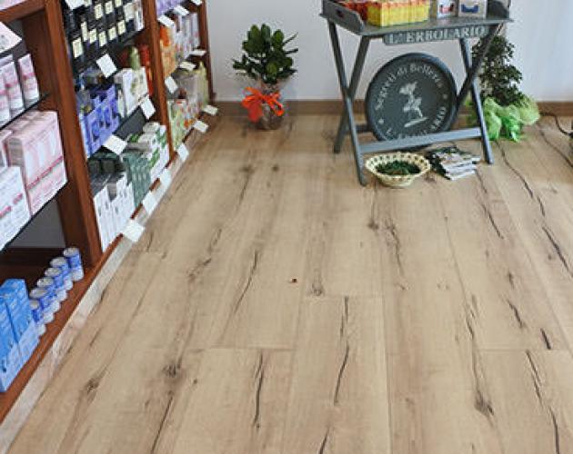 Natural pharmacy in Campania fitted with HARO Laminate