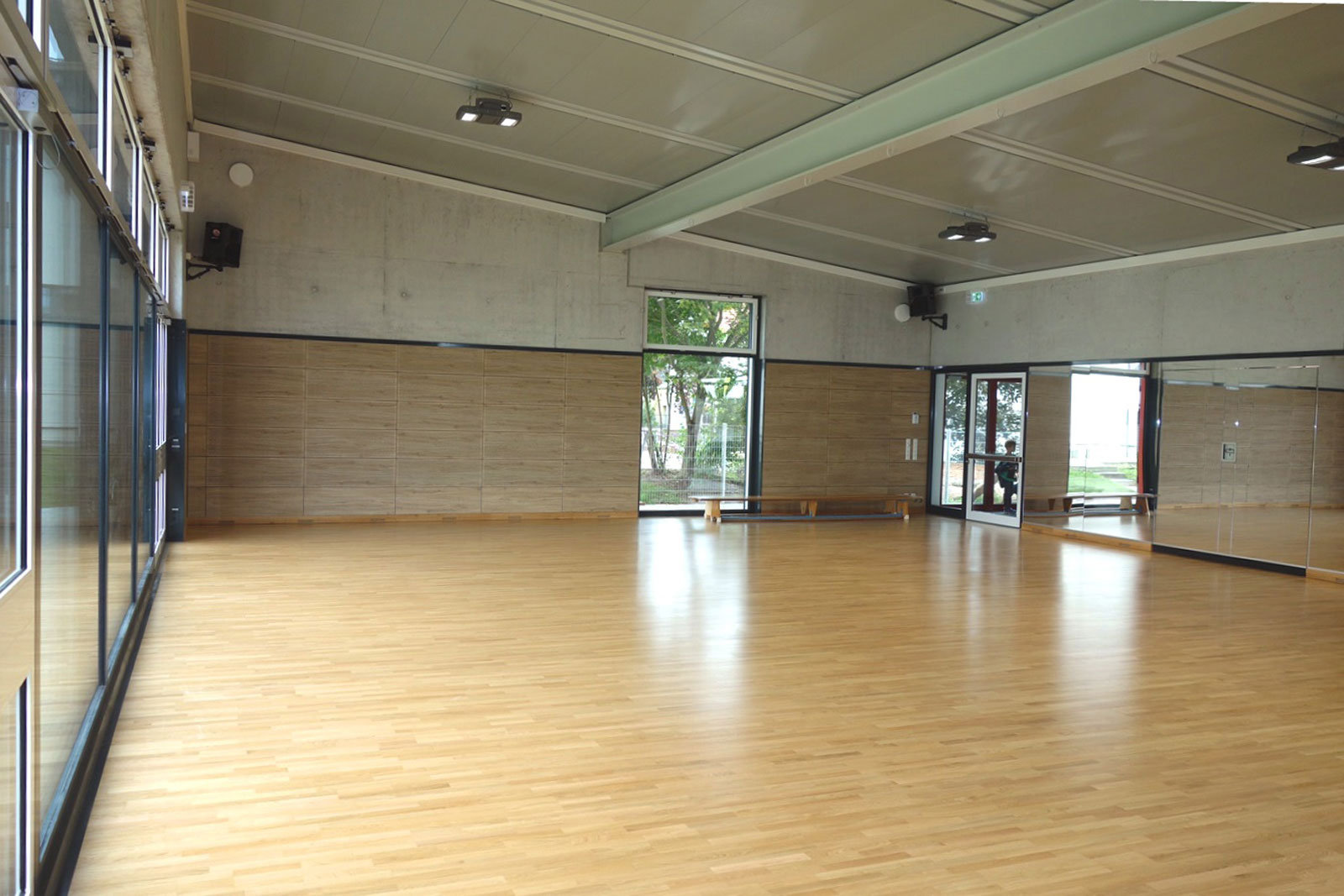 HARO Sports installs flooring in a sports hall in the German state of Hesse