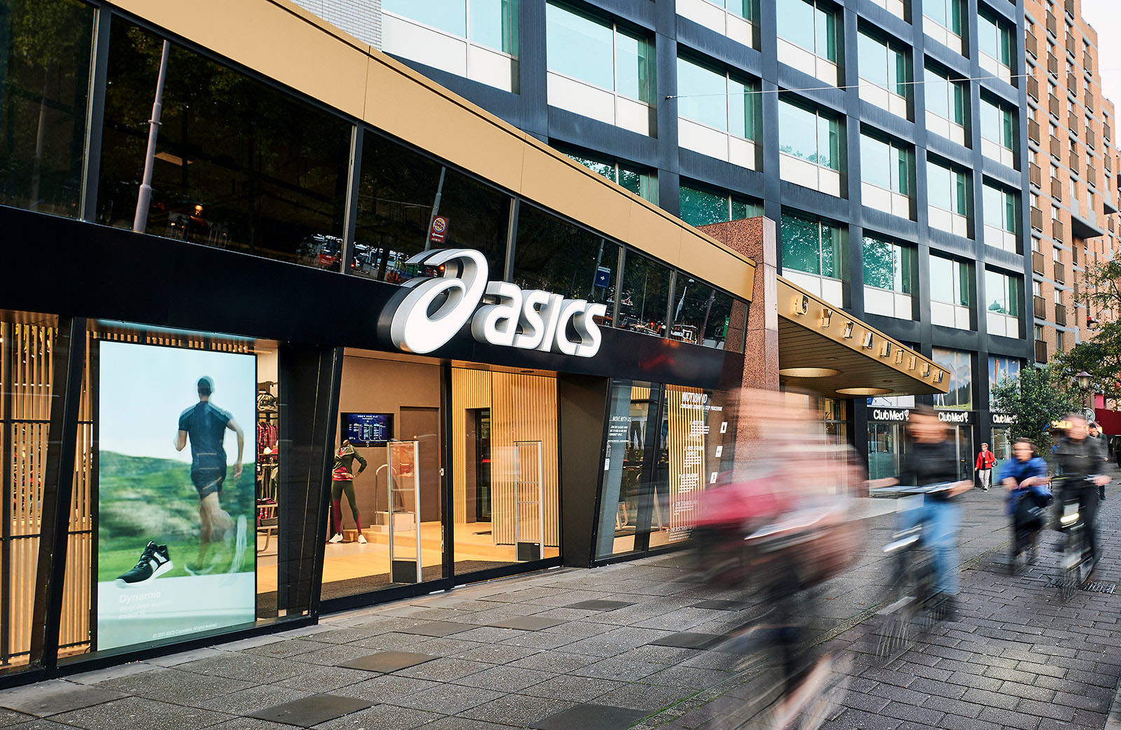 Asics Store in Amsterdam opts for HARO Parquet