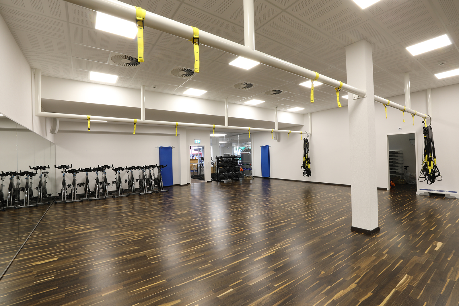 Located in Basel’s Clarastrasse, the Migros fitness centre offers a wide variety of exercise classes and the compilation of a personalised training plan.