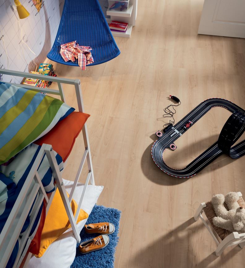  haro laminatboden landhausdiele traubenahorn pore int04