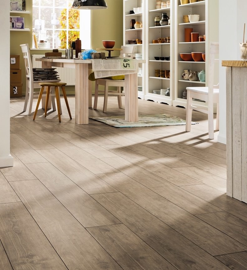  haro laminatboden landhausdiele 4v kastanie impresso strukturiert matt int03