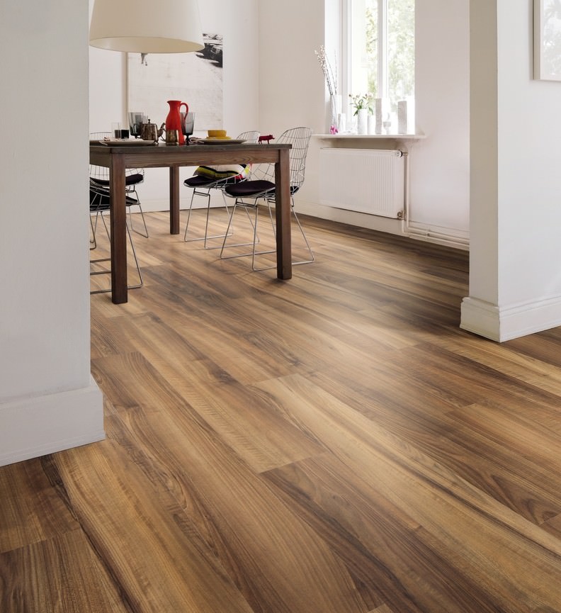  haro laminatboden landhausdiele italienischer nussbaum pore matt int04