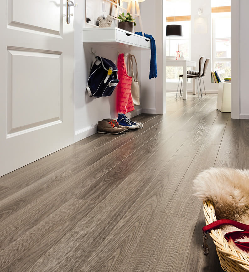 Laminat T100 LA Eiche antikgrau 526671 Int01