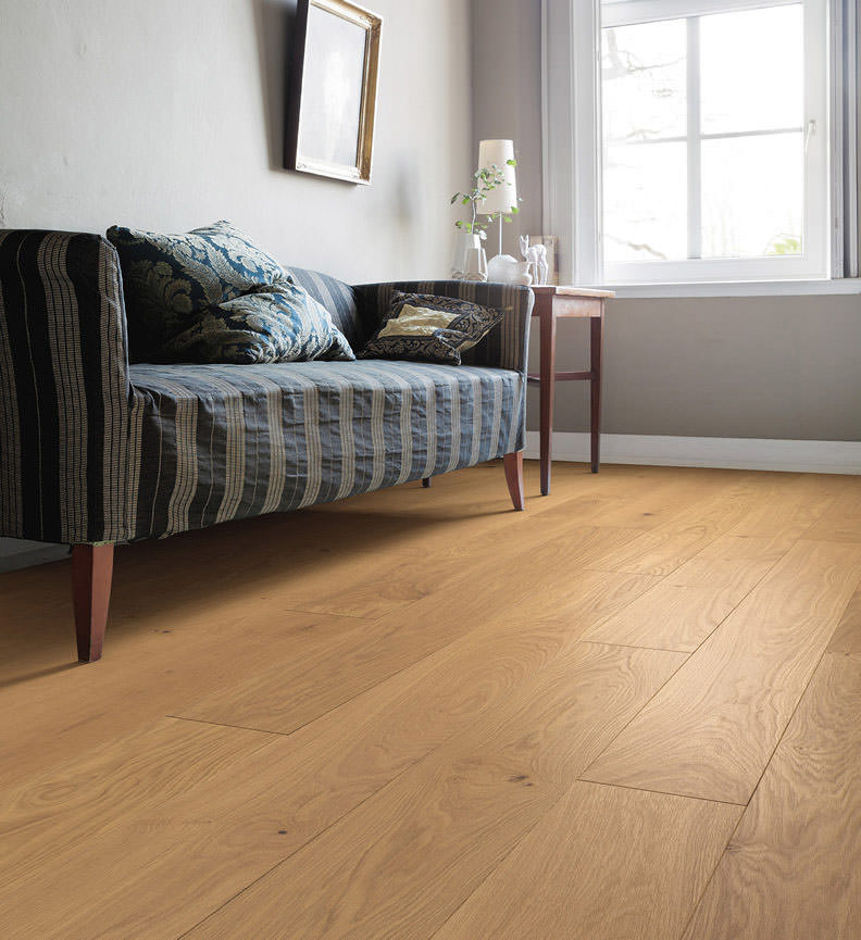 Parkett LA 4V Eiche Puro mountain Markant struk  Int01